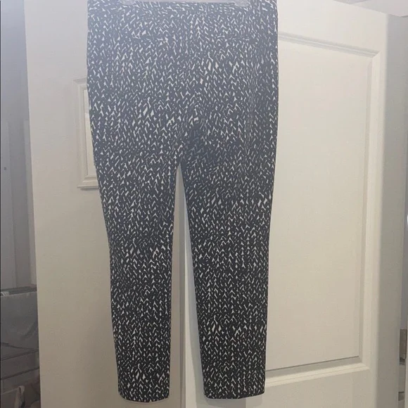 Black and White Patterned Pants - Picture 5 of 7